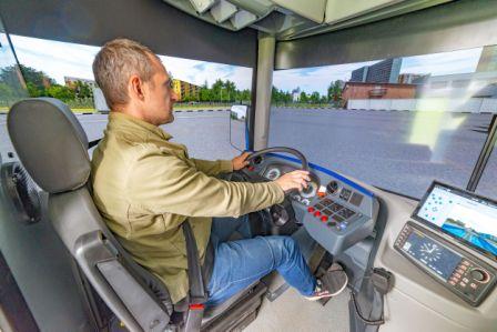 «Группа ГАЗ» поставила  ГУП «Мосгортранс» электронные тренажеры для обучения водителей работе на дизельных автобусах современных модификаций и на электробусах.